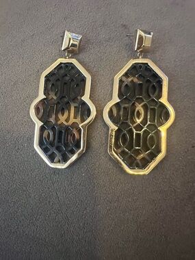 Geometric Cutout Dangle Earrings in Black and Gold